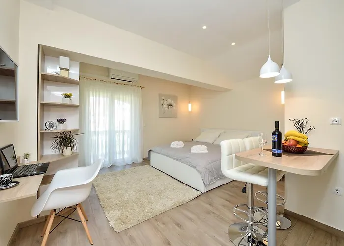 Apartment Anita Zadar